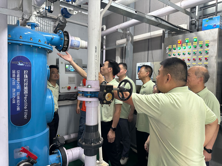 珍珠岩过滤器机房